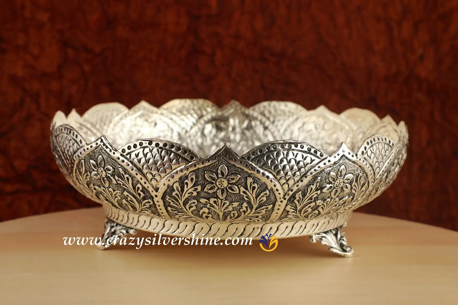 Antique Urli