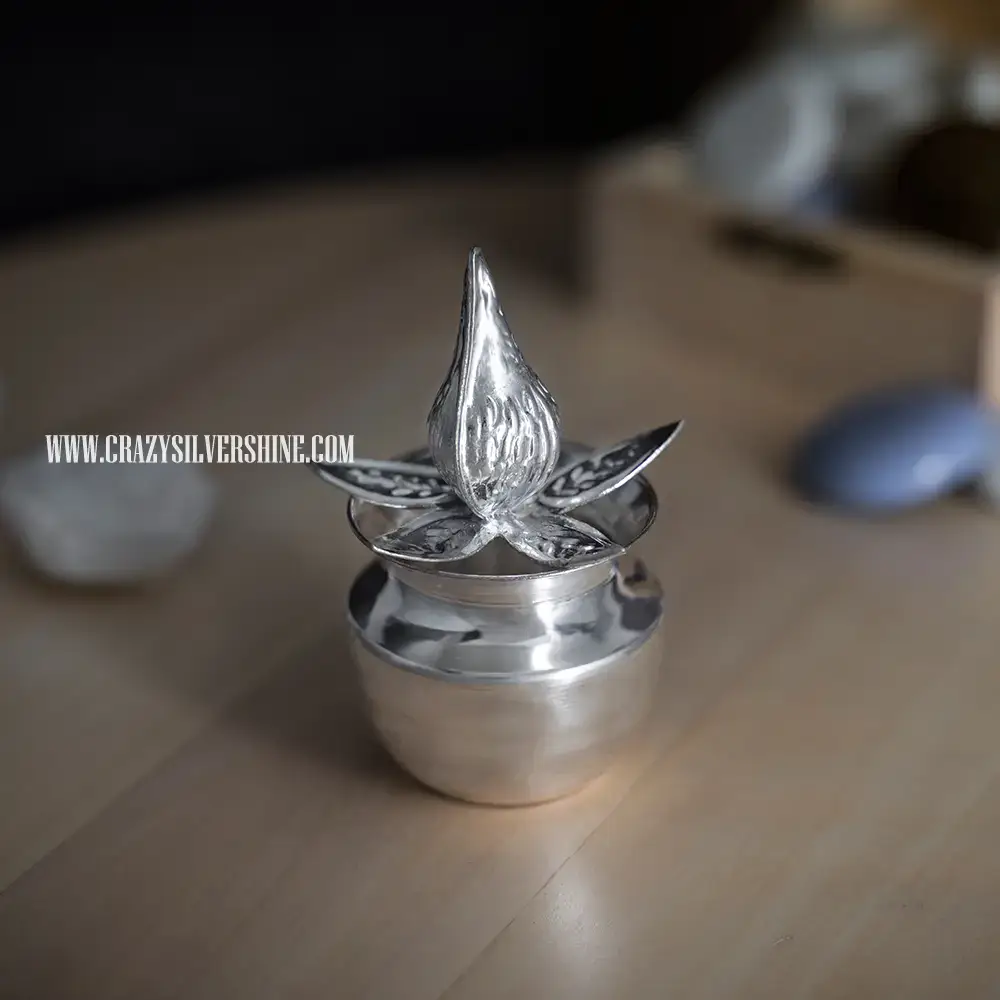 Tiny Kalisham With coconut