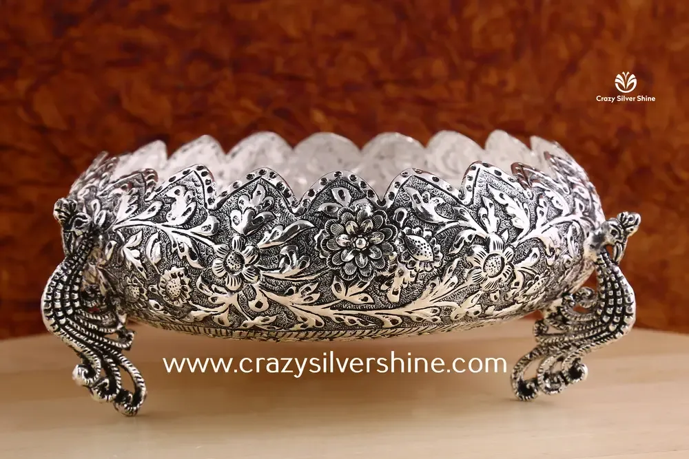 Antique Designer Urli