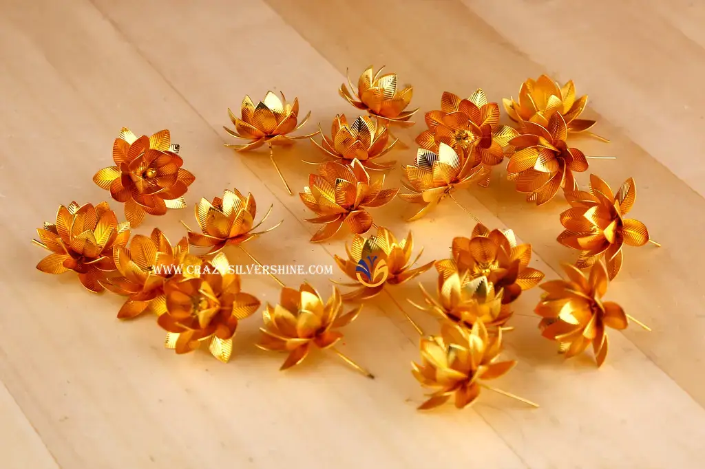 10pc Lotus Design Flowers Gold